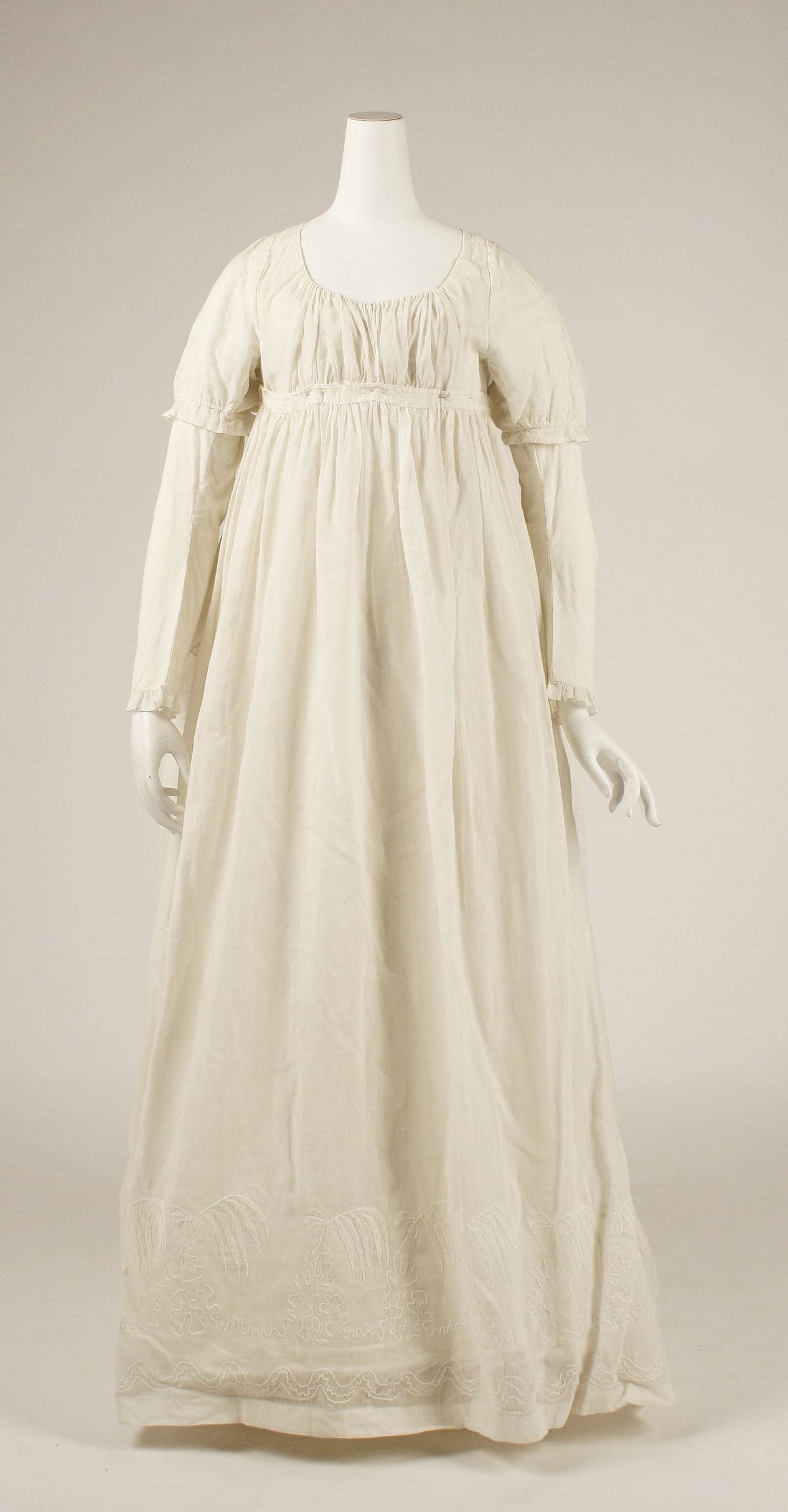 Unresolved brand, Dress