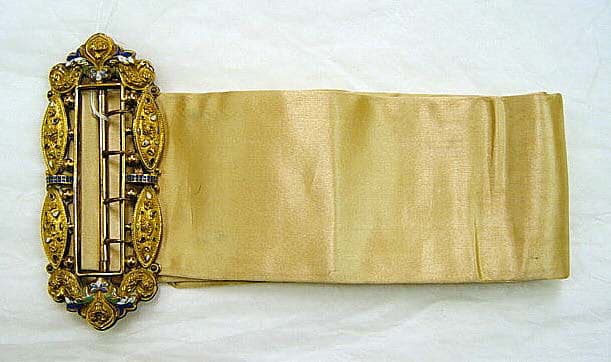 Unresolved brand, Belt