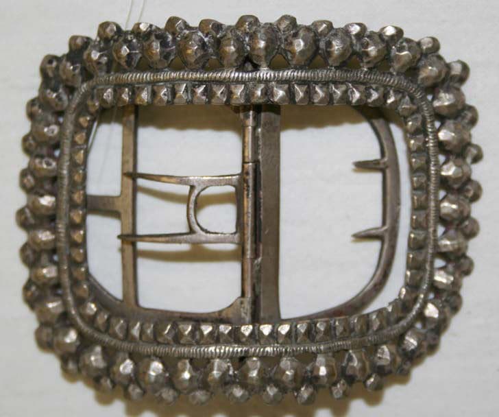 Unresolved brand, Shoe buckles