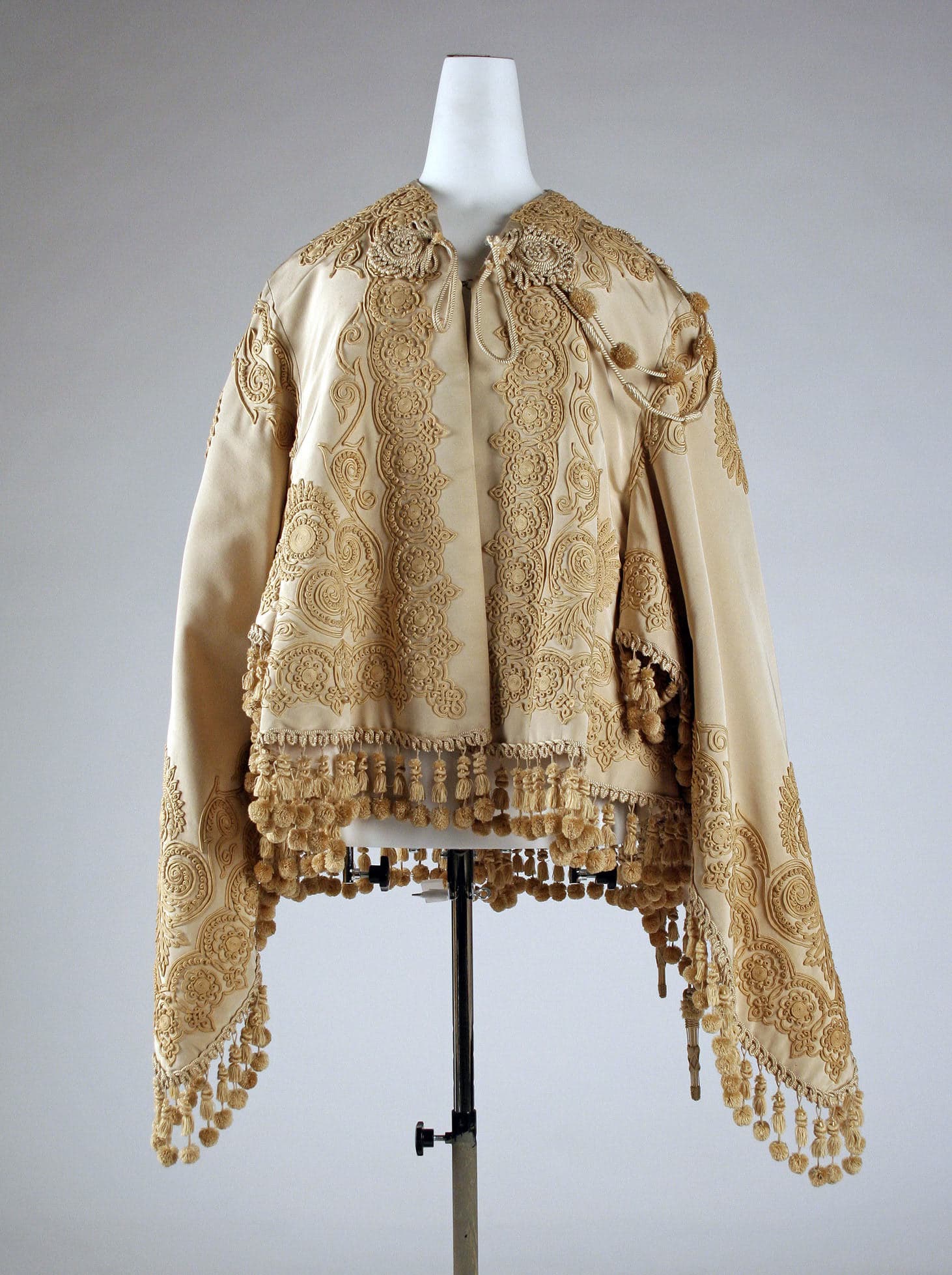 Unresolved brand, Dolman