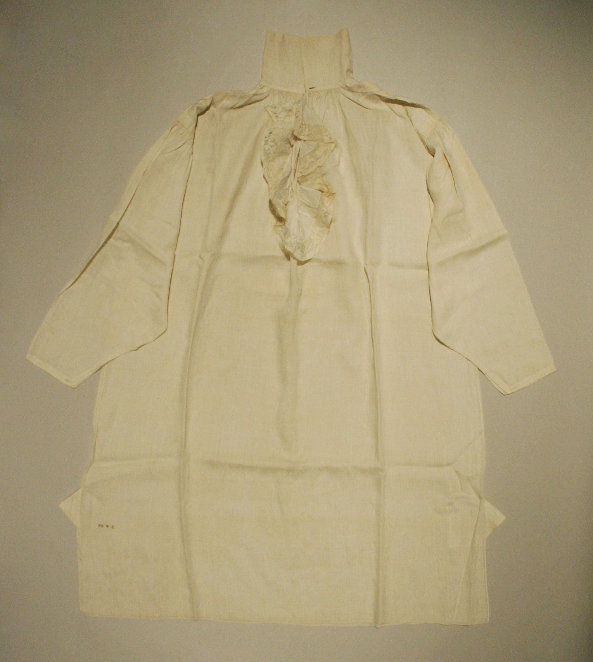 Unresolved brand, Shirt
