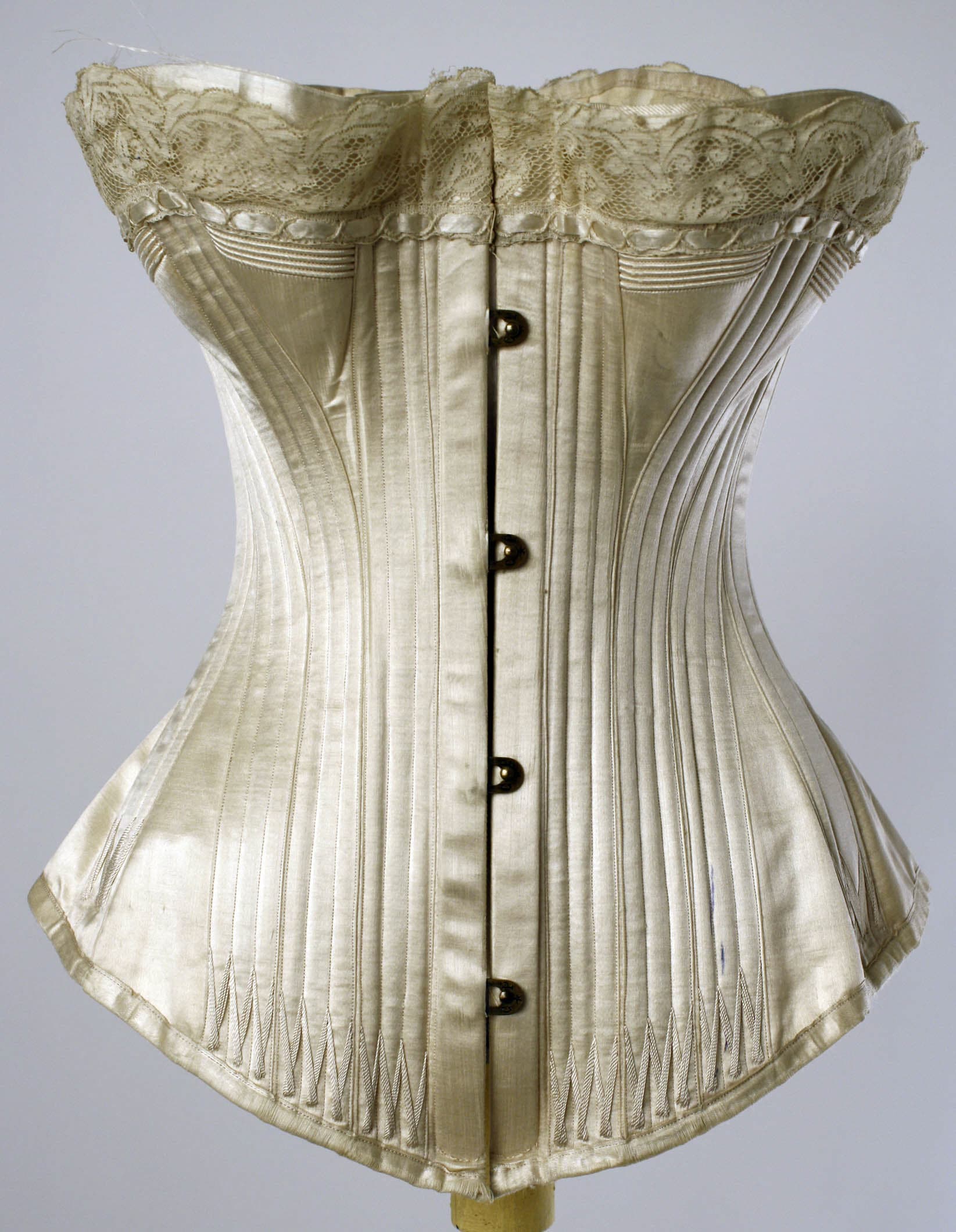 Unresolved brand, Corset